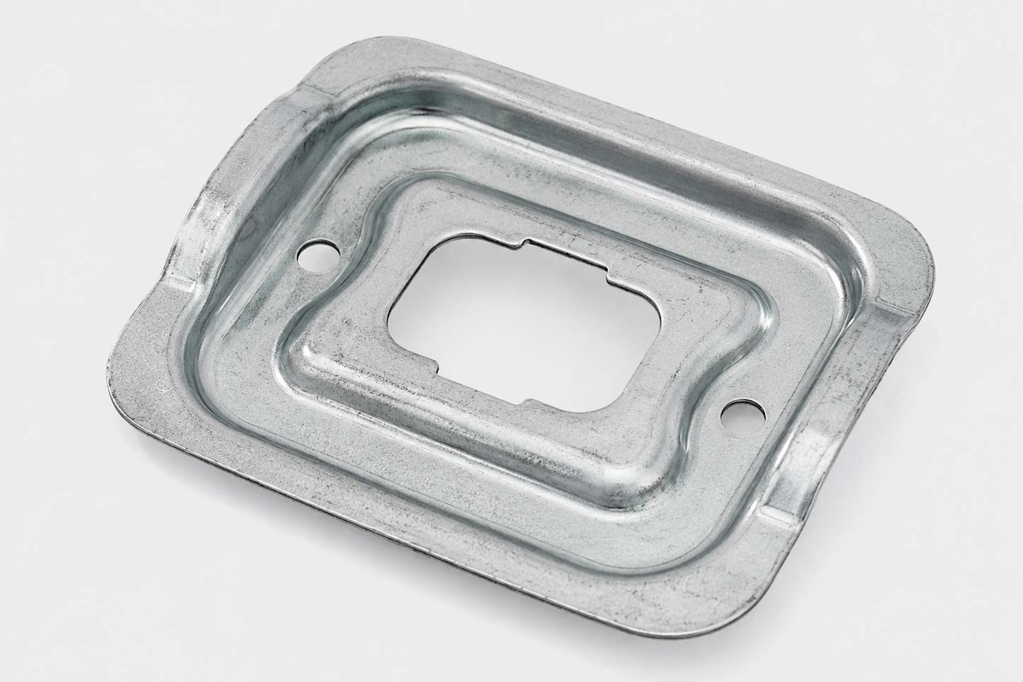 Componente per cucina Horeca in lamiera di acciaio inox stampata a freddo