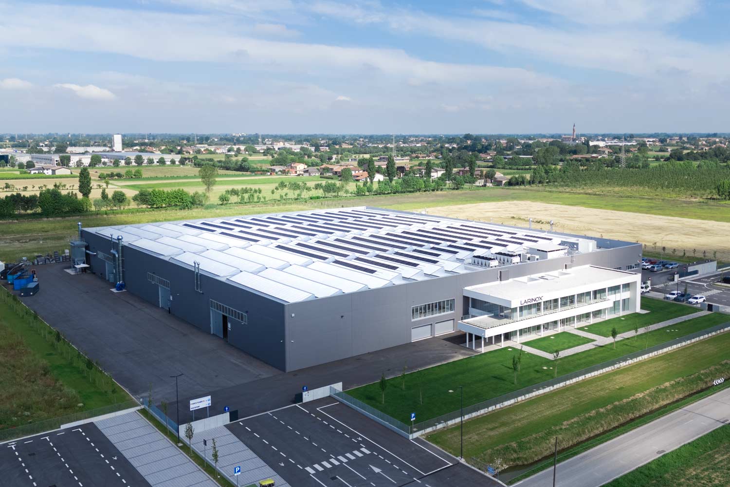 Capannone Larinox a Campodarsego - vista aerea della sede produttiva