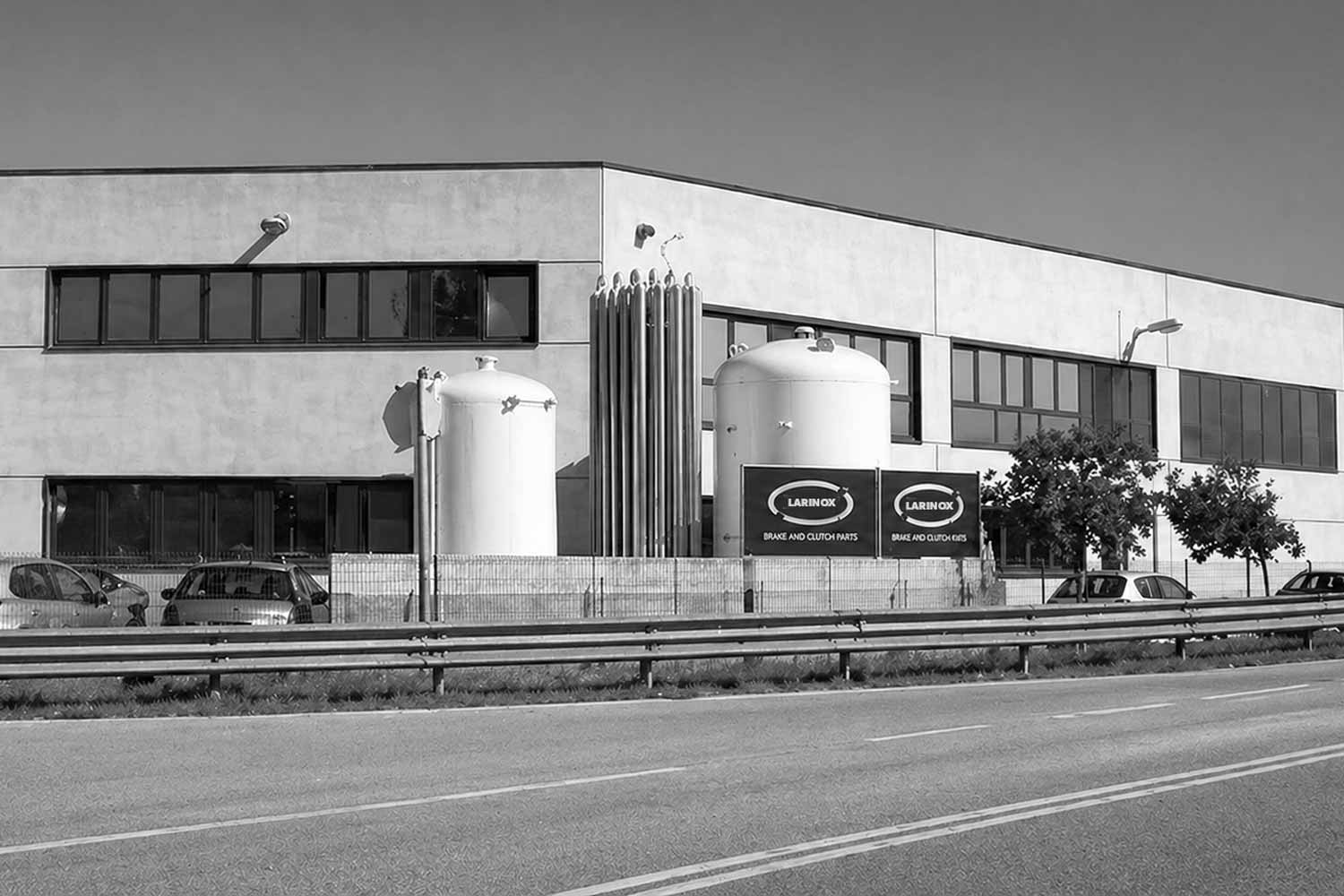 Vista esterna della vecchia sede Larinox a Padova